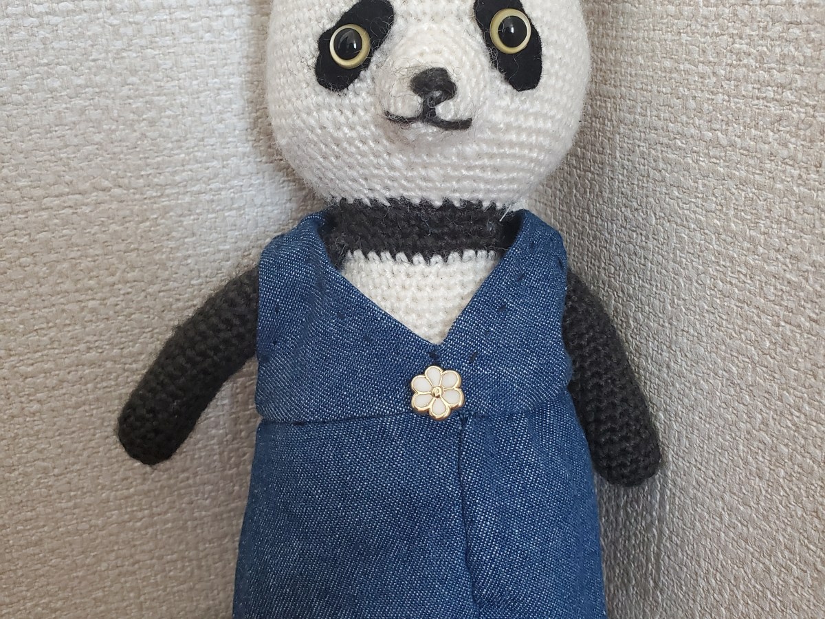 パンダの編みぐるみのワンピース
